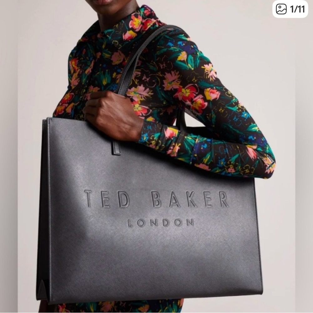 Ted Baker Extra Large Tote
New